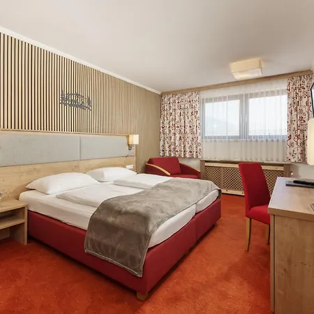 Otel Kirchenwirt Schladming