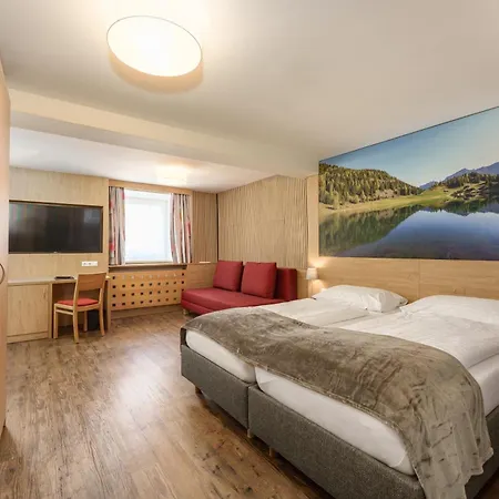 Hotel Kirchenwirt 3*