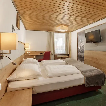 Kirchenwirt Otel Schladming