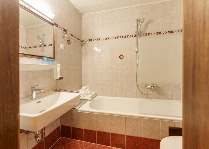 호텔 Kirchenwirt 3*